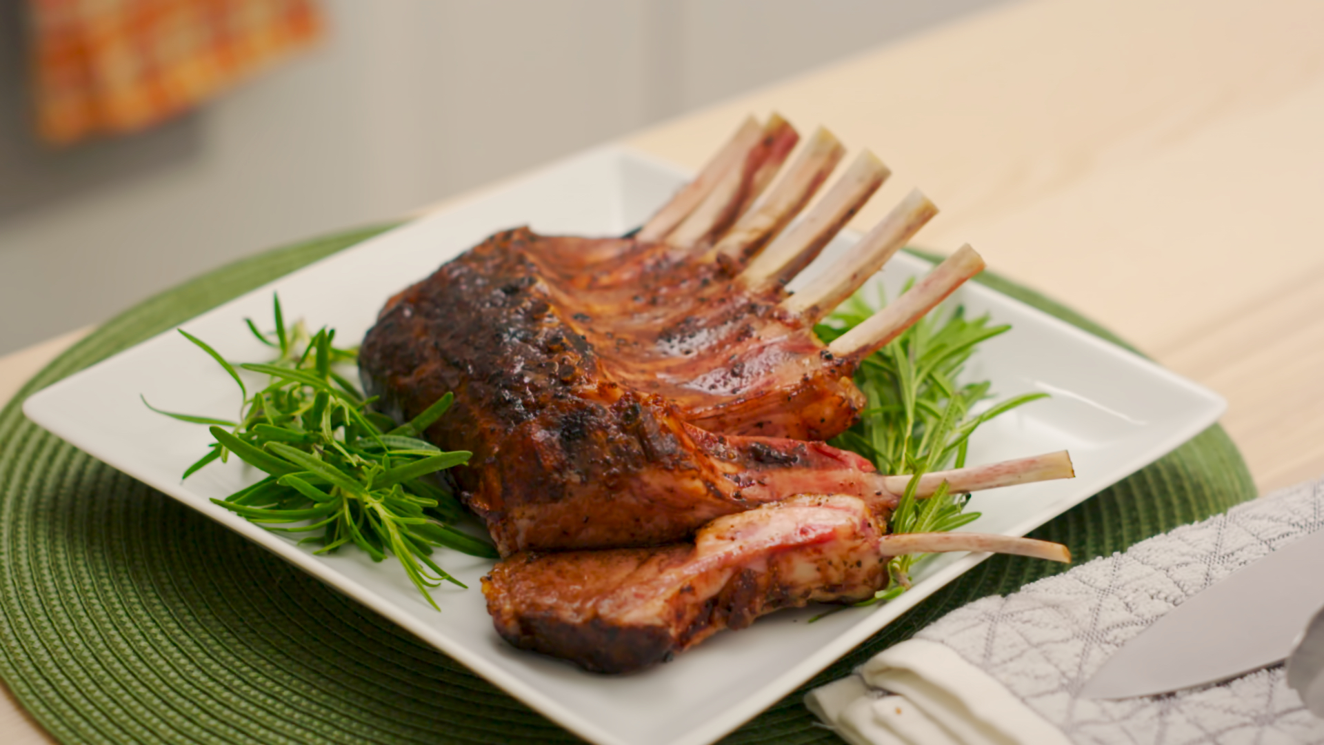 The big-hearted Latino table. Our take on signature Latino holiday classic dishes that draw families together with a heart healthy* spin. The big-hearted Latino table. Our take on signature Latino holiday classic dishes that draw families together with a heart healthy* spin.