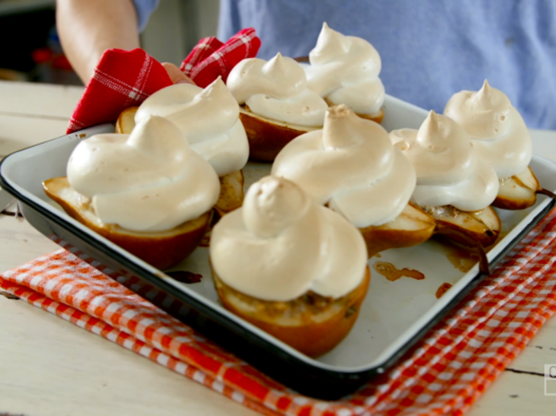Image of Make these amazing Meringue Pears for dessert! article