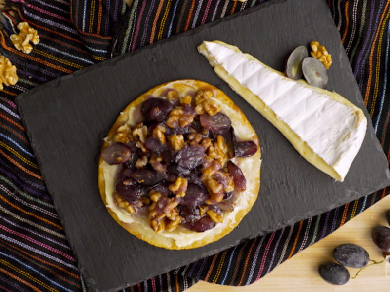 Image of Sweet Roasted Grape Tostada article