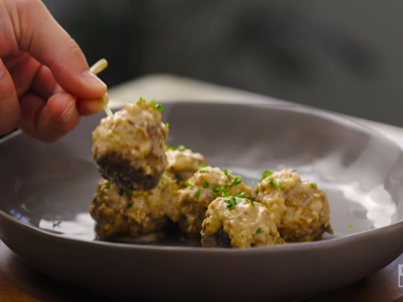 Image of Spanish Meatballs in Almond Sauce article