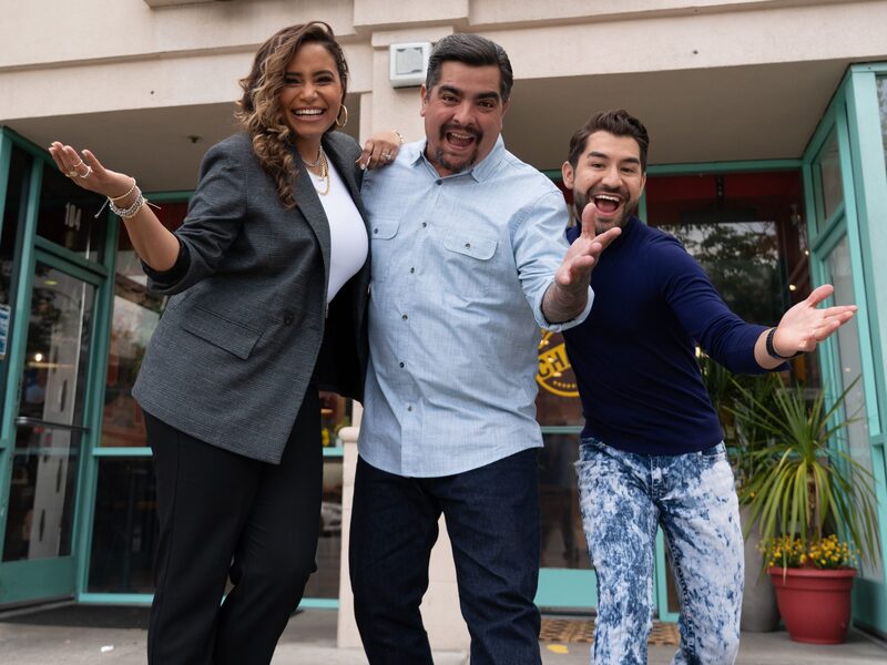 Image of Tune in our new original series El Toque de Aarón starring the amazing Chef Aarón Sanchez! article