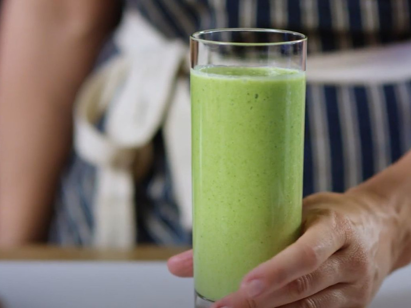 Pineapple and Spinach Smoothie