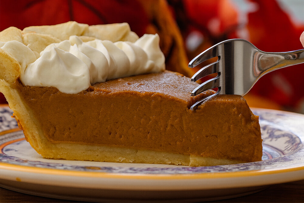 Alfajor Crusted Pumpkin Pie: The Fusion Dessert That Will Break Your Group Chat